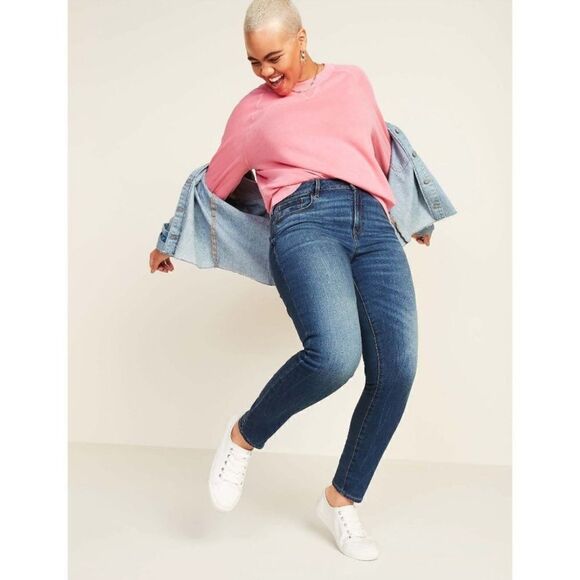 Old Navy Denim - NWT Old Navy Mid Rise Pop Icon Skinny Jeans Woman’s Plus Size 28